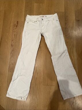 Levi’s low rise boot cut jean